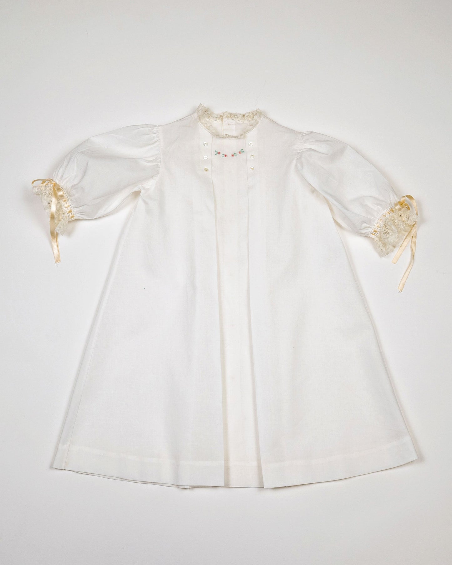 Heirloom Lilly Jane Day Gown in White (NB)