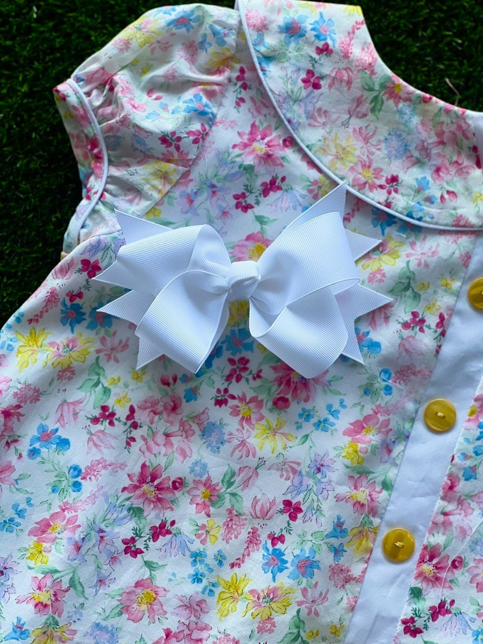 Little Girls Dainty Hair Bow