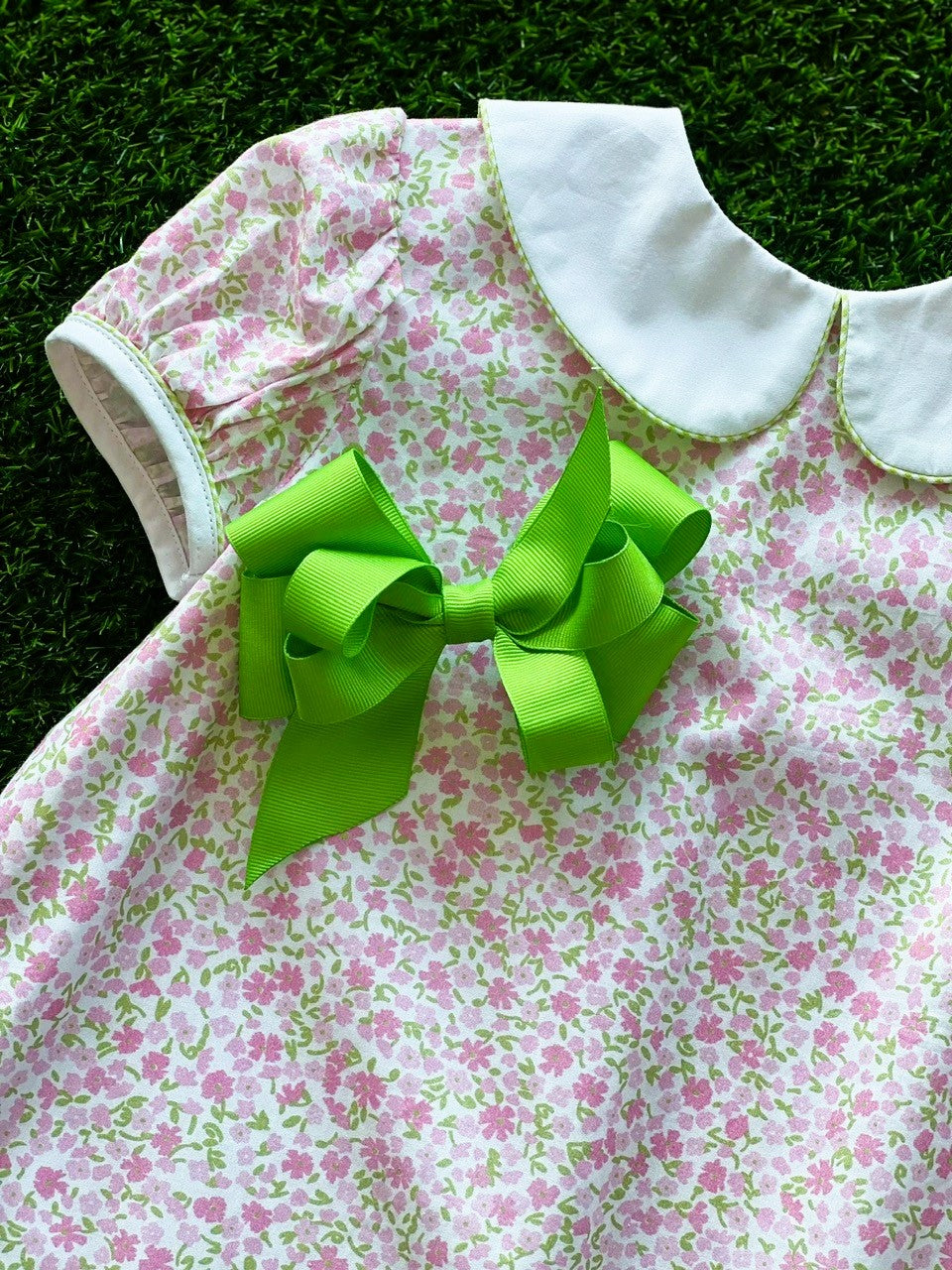 Little Girls Dainty Hair Bow